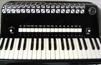 Hohner-Electronium NG Accordion